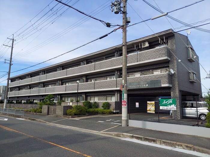 カトル・セゾン　中甚の物件外観写真