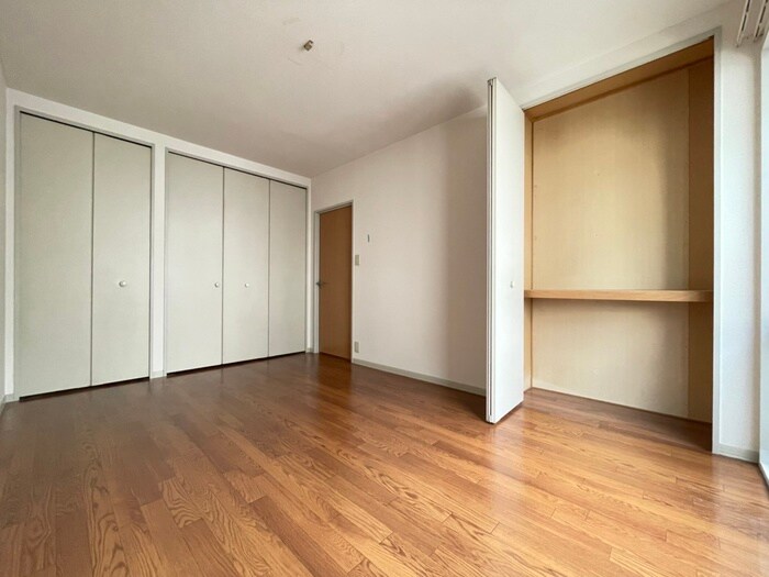 フェニックス・ヴィラの物件内観写真