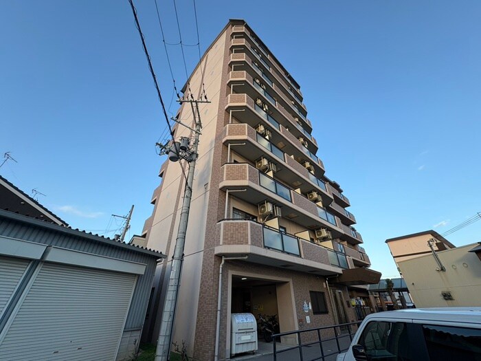 サンエスパシオ美園の物件外観写真