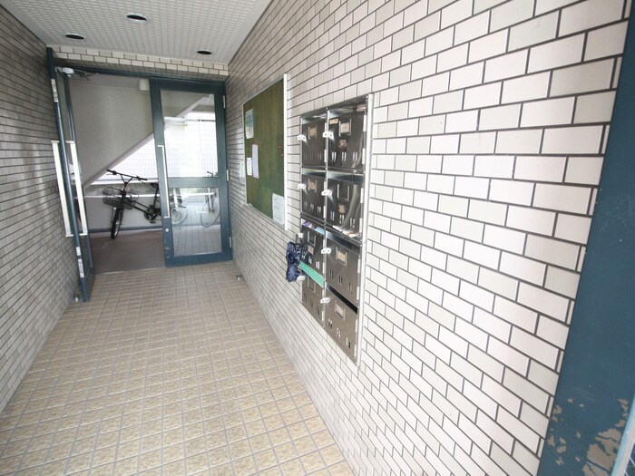 クレセント夙川の物件外観写真