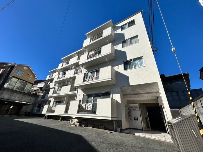 千里ﾛｲﾔﾙﾊｲﾂの物件外観写真