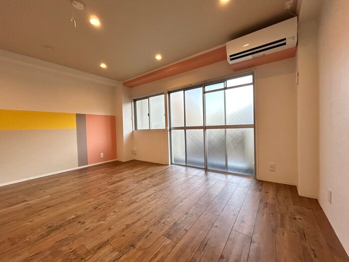 千里ﾛｲﾔﾙﾊｲﾂの物件内観写真