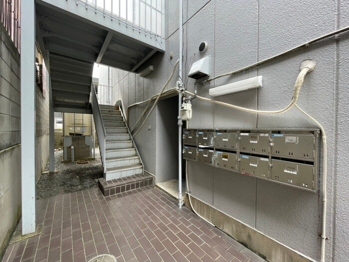 メゾンコヤマの物件外観写真