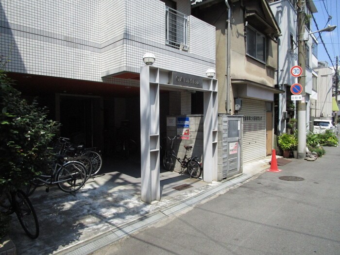 カルム２５の物件外観写真