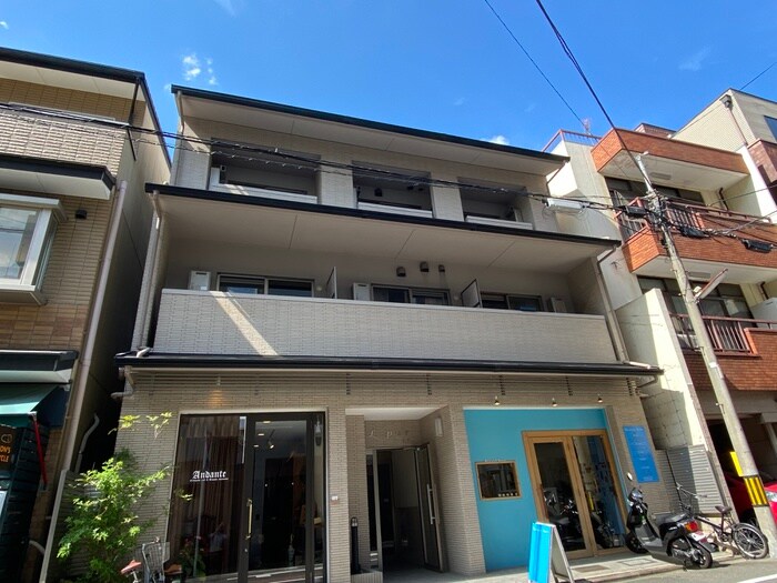 L｀PUR Builの物件外観写真