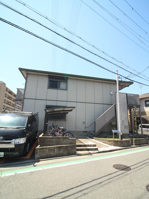 メゾン長曽根B棟の物件外観写真