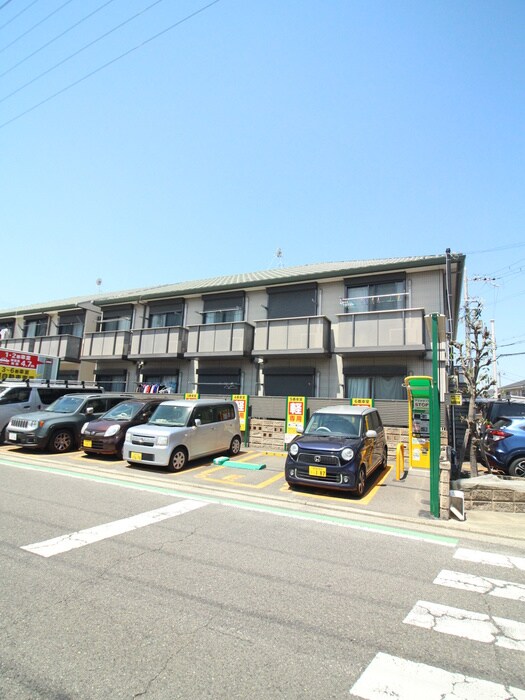 メゾン長曽根B棟の物件外観写真