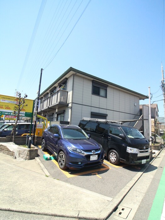 メゾン長曽根B棟の物件外観写真