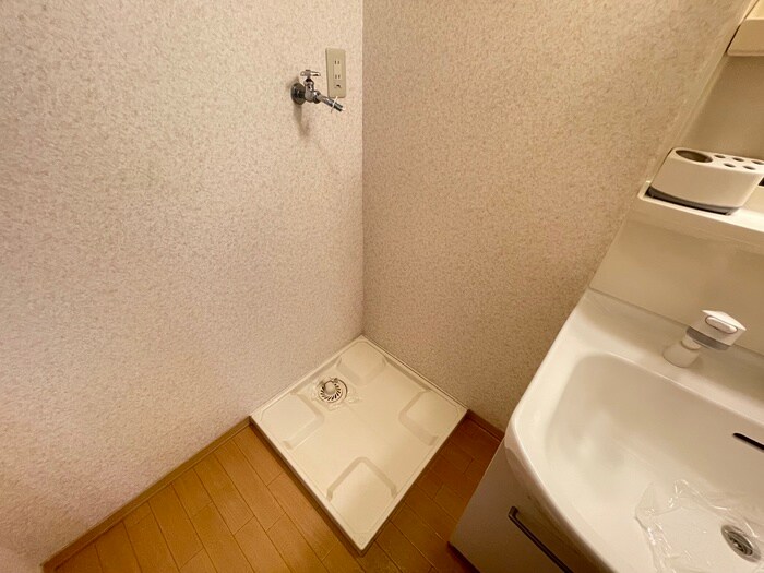 メゾン長曽根B棟の物件内観写真