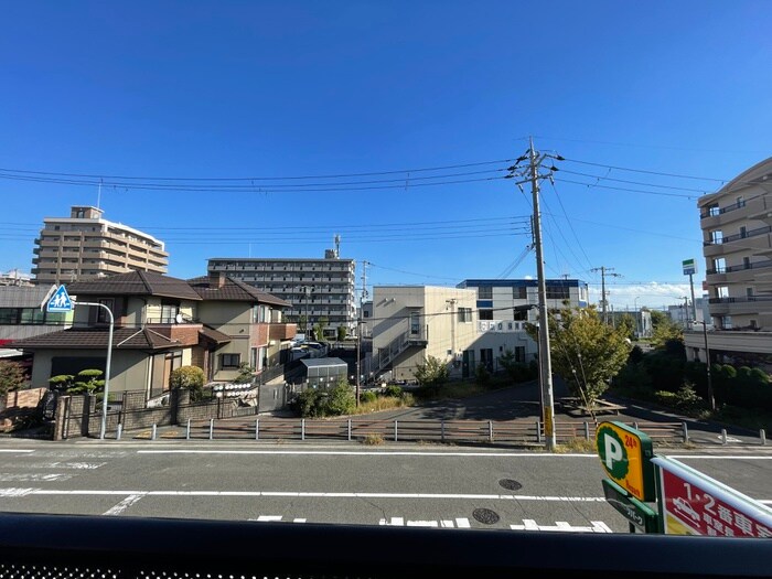 メゾン長曽根B棟の物件内観写真