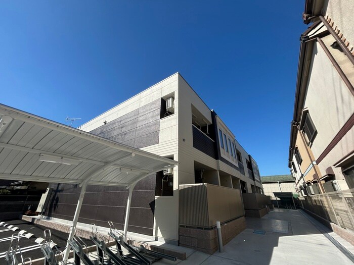 Madison Seedの物件外観写真