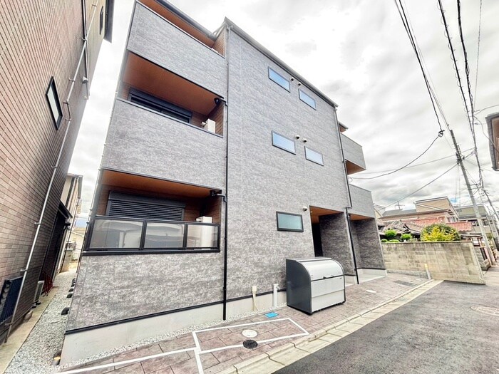 セレニティ法善寺の物件外観写真