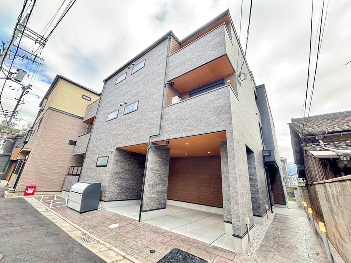 セレニティ法善寺の物件外観写真