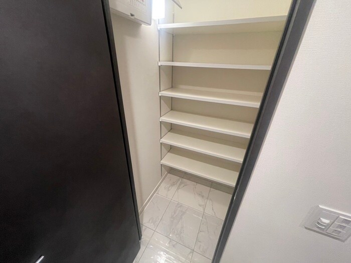 ウィルローズ京都御陵(101)の物件内観写真