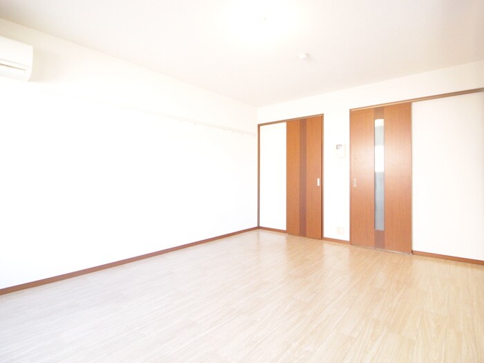 カーサコンフォールの物件内観写真