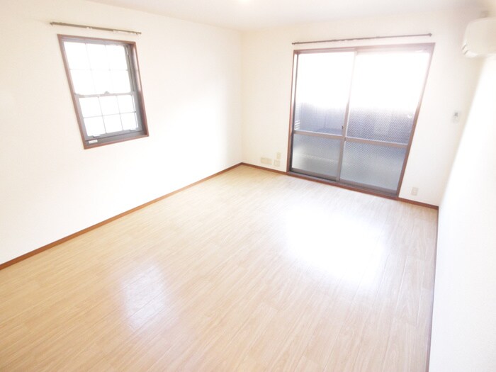 カーサコンフォールの物件内観写真