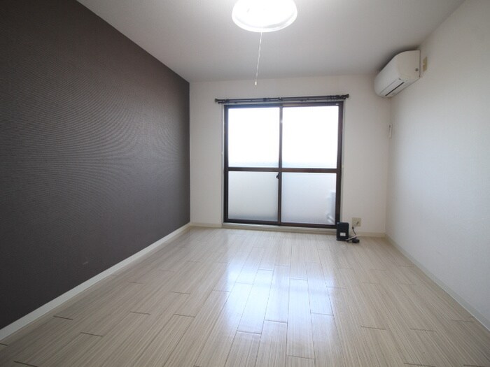 メゾン鼓ヶ滝の物件内観写真