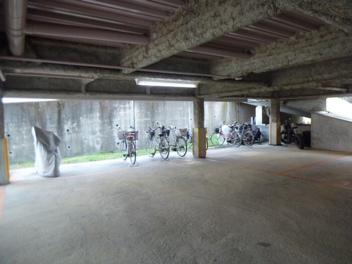 メゾン鼓ヶ滝の物件外観写真