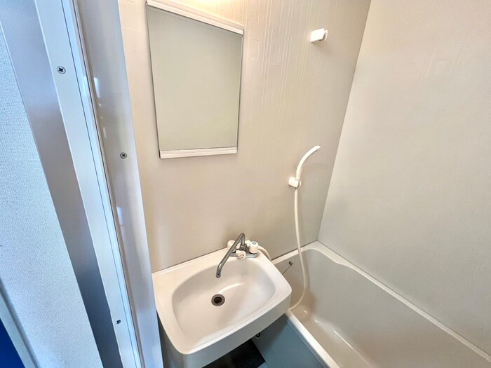 メゾン鼓ヶ滝の物件内観写真