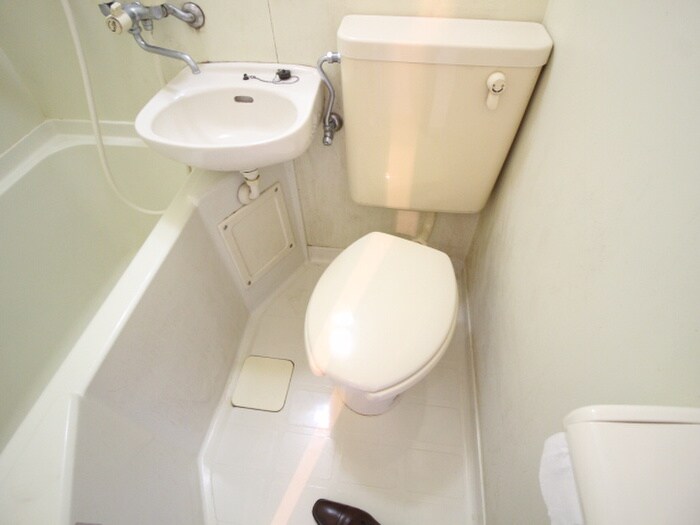 メゾン鼓ヶ滝の物件内観写真