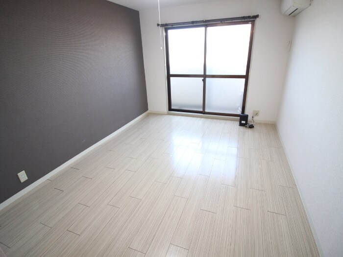 メゾン鼓ヶ滝の物件内観写真