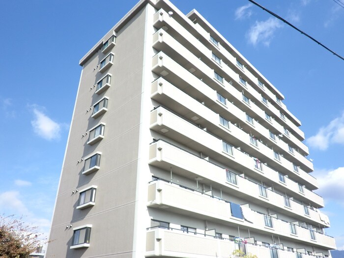 ﾒｿﾞﾝ菱江の物件外観写真