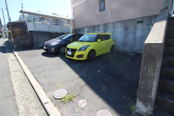 セジュ－ル泉ヶ丘Ａ棟の物件外観写真