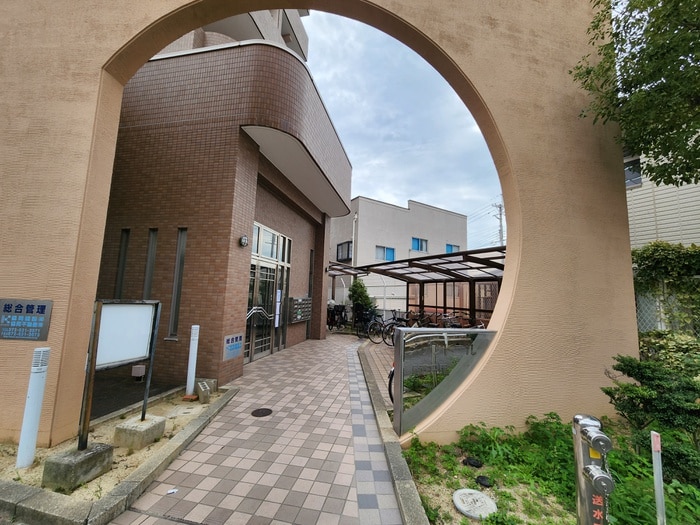 メゾンドール南千里の物件外観写真