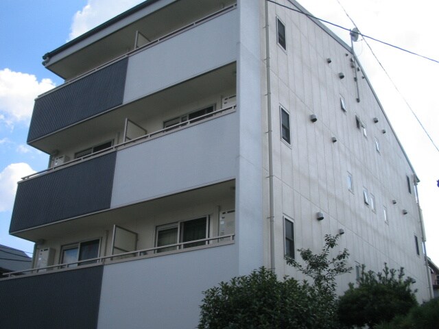 メイト鶴見の物件外観写真