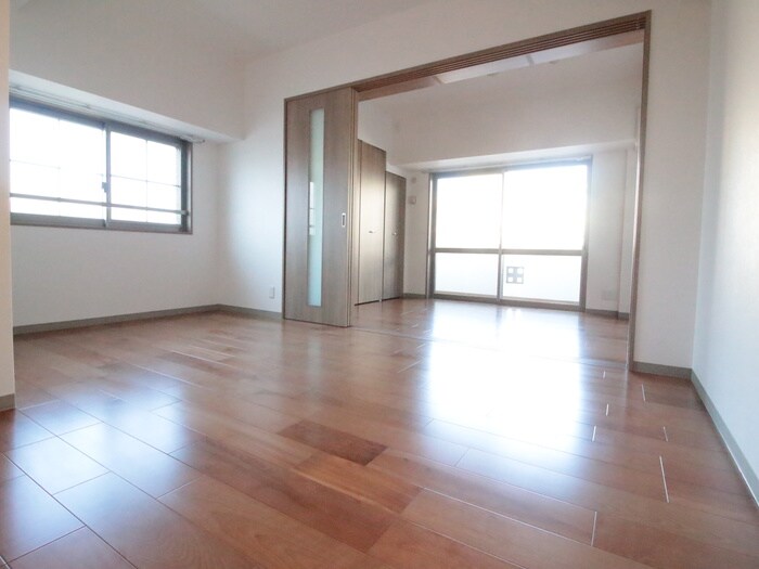 シルエラ御所南の物件内観写真