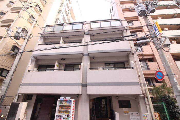 ﾗｲｵﾝｽﾞﾏﾝｼｮﾝ六甲道（303）の物件外観写真