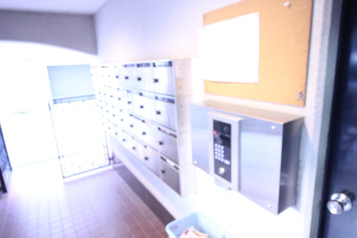 ﾗｲｵﾝｽﾞﾏﾝｼｮﾝ六甲道（303）の物件外観写真