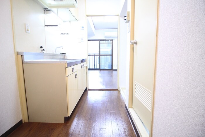 ﾗｲｵﾝｽﾞﾏﾝｼｮﾝ六甲道（303）の物件内観写真