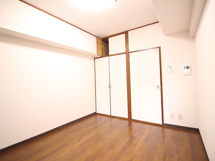 ﾗｲｵﾝｽﾞﾏﾝｼｮﾝ六甲道（303）の物件内観写真