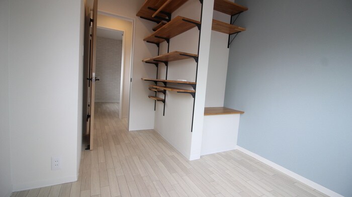 芥川町2丁目貸家の物件内観写真