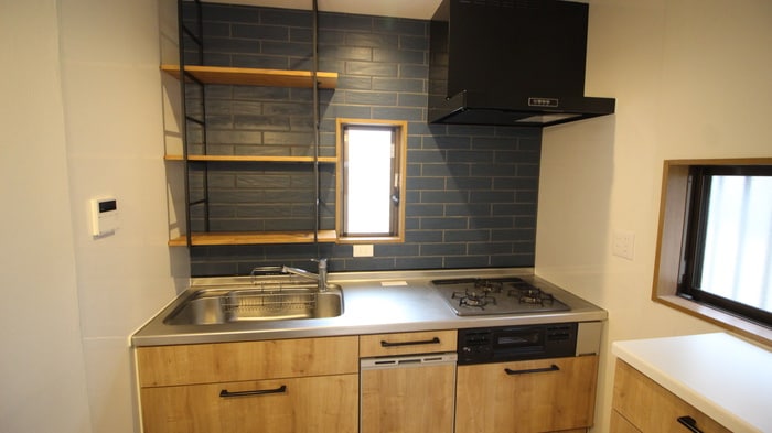 芥川町2丁目貸家の物件内観写真