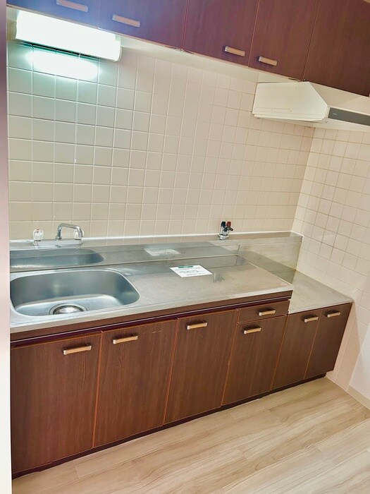 ルミエ－ル・マゴジⅡの物件内観写真