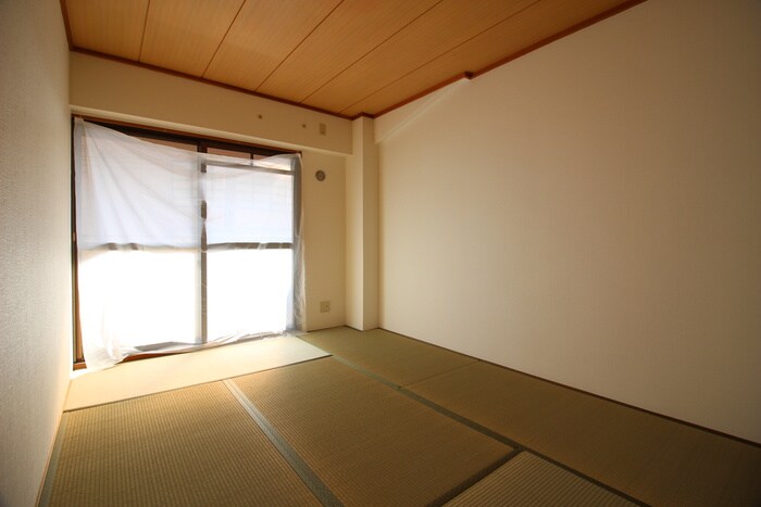 ルミエ－ル・マゴジⅡの物件内観写真