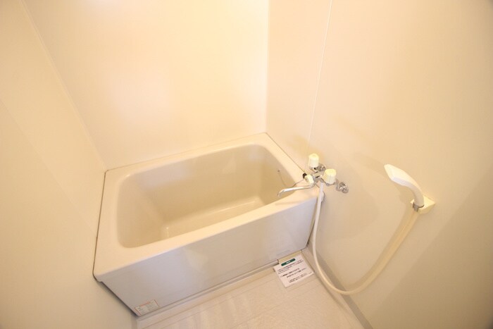 ルミエ－ル・マゴジⅡの物件内観写真