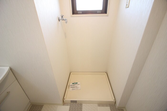 ルミエ－ル・マゴジⅡの物件内観写真