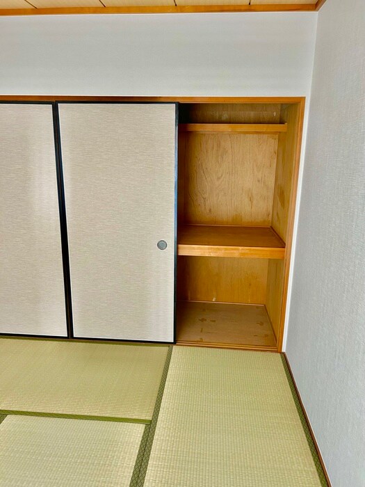 ルミエ－ル・マゴジⅡの物件内観写真