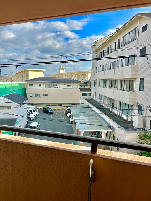 ルミエ－ル・マゴジⅡの物件内観写真