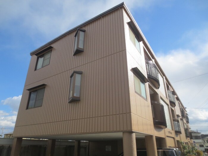 マノワ－ルの物件外観写真