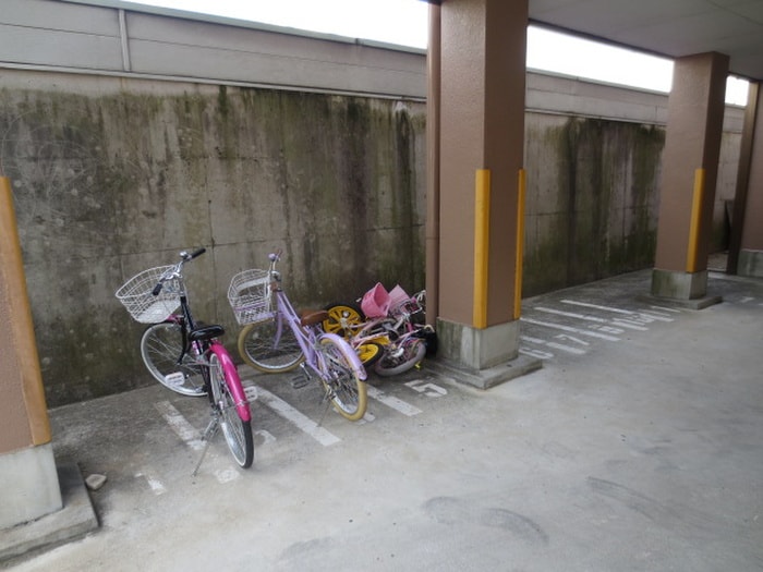 マノワ－ルの物件外観写真