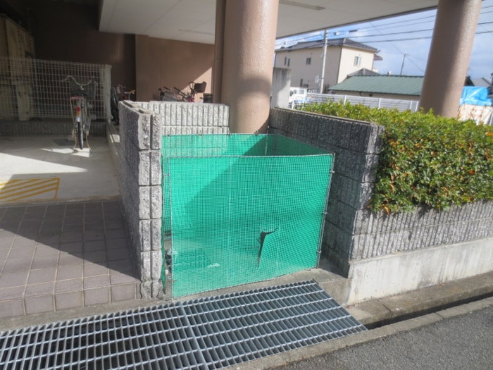 マノワ－ルの物件外観写真