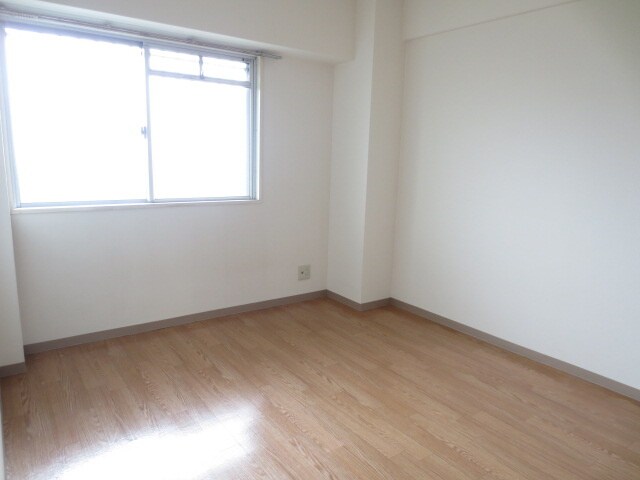 フロ－ラ長田の物件内観写真