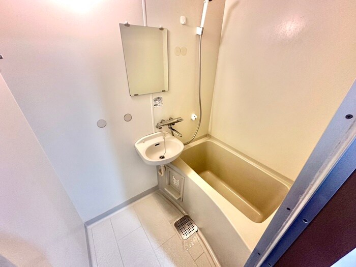 フラワー芦屋の物件内観写真