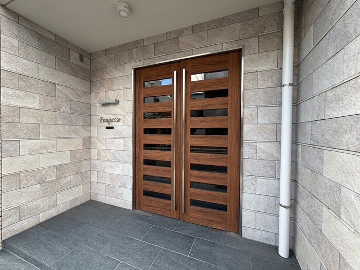 フーガスの物件外観写真