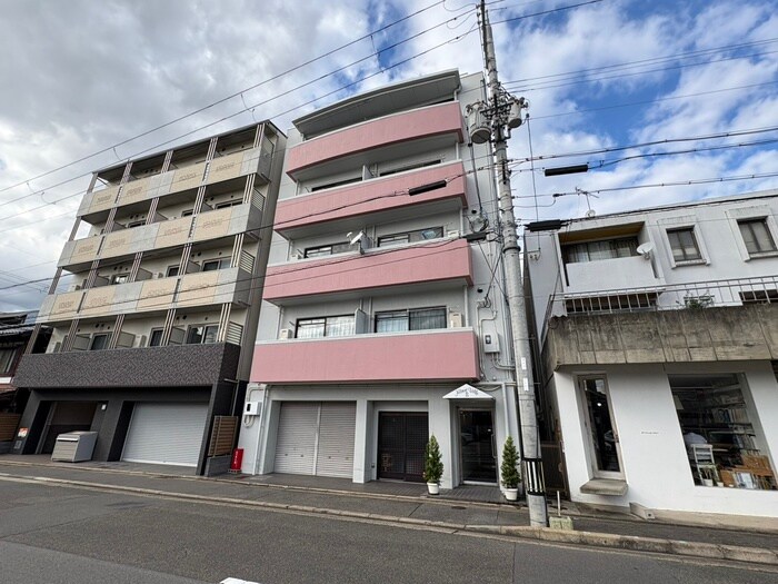 アルベールビル8の物件外観写真