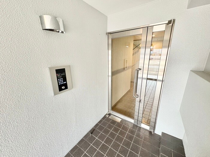 アルベールビル8の物件外観写真